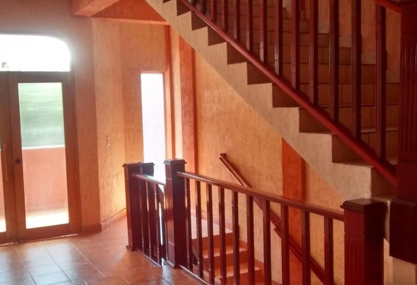 فندق María Del Refugio