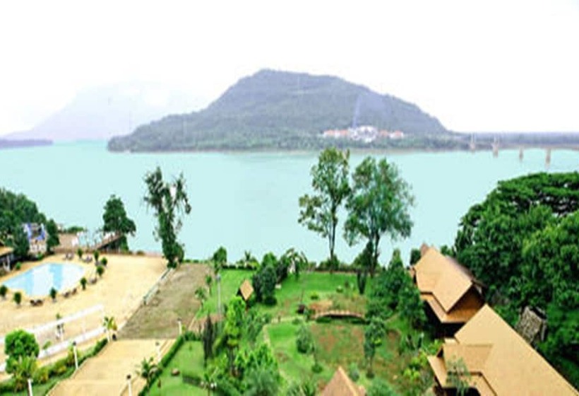 هتل Arawan Riverside