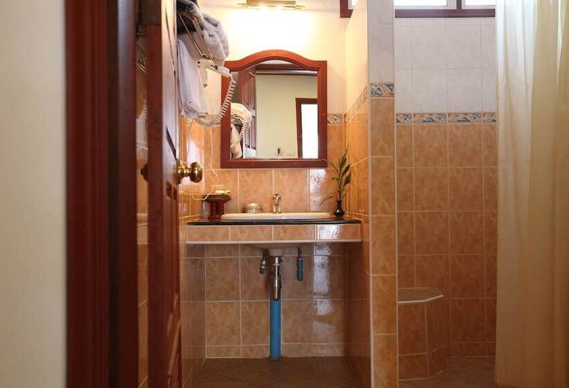 هتل Vansana Vang Vieng