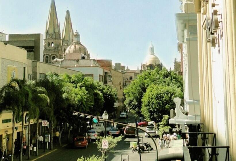 Hotell Posada Regis De Guadalajara