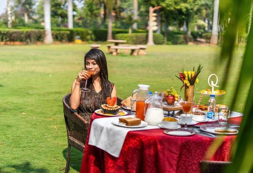 هتل Vijayshree Resort And Heritage Village