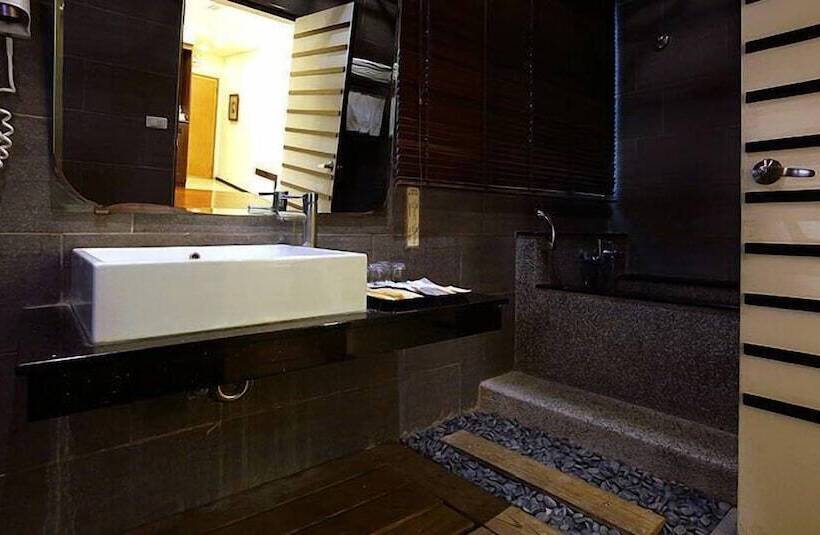 هتل Yi Yuan Resort