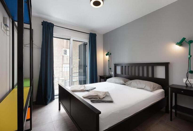 Subtub Hostel Makarska