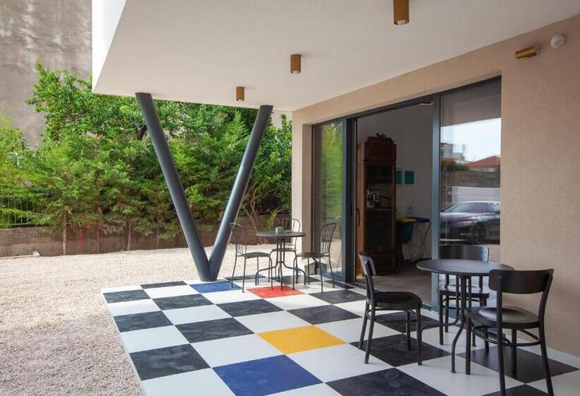 Subtub Hostel Makarska