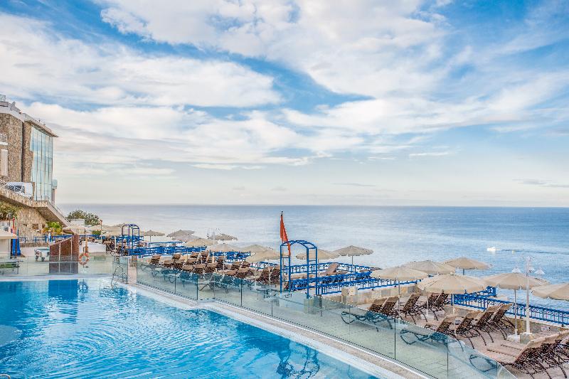 Apartments At Cala Blanca