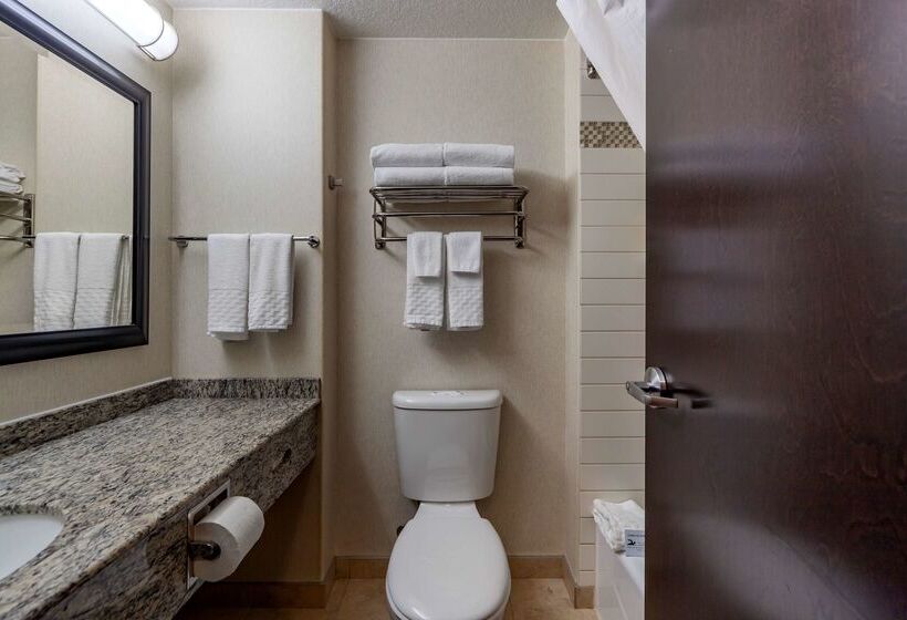 호텔 Best Western Plus The Inn At St Albert