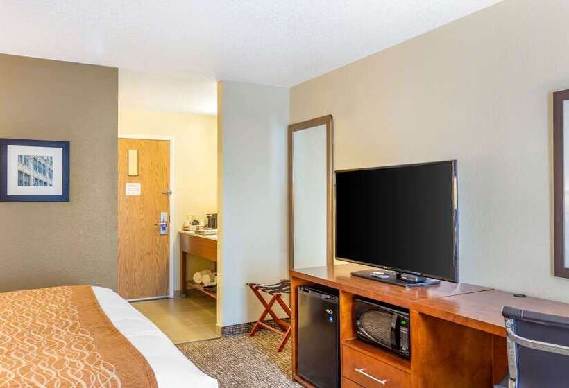 호텔 Comfort Inn Dekalb  Adjacent The University