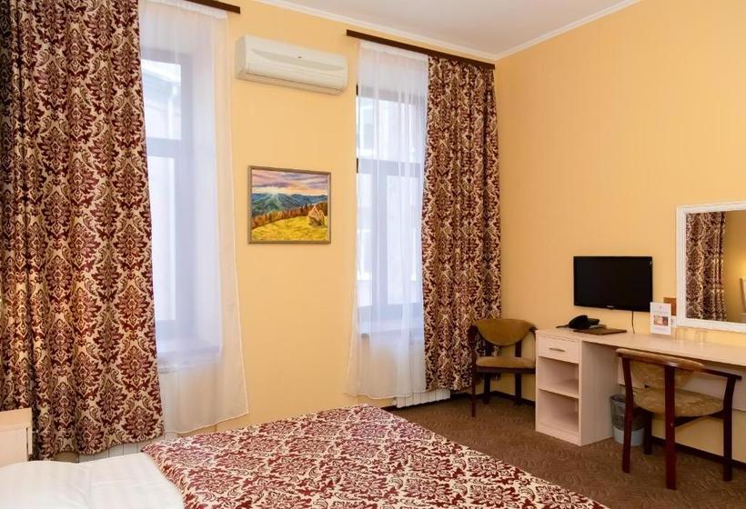 Hotel Guest Rooms And Apartments Grifon