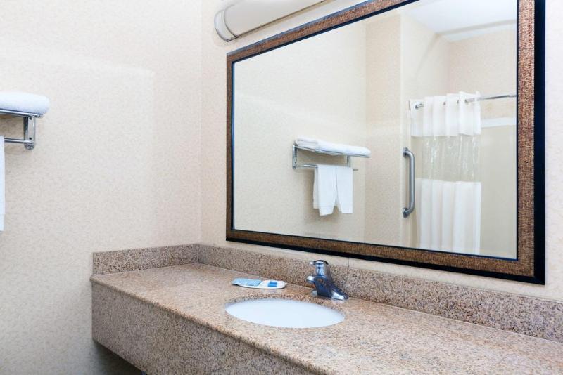 ホテル Howard Johnson By Wyndham Bakersfield