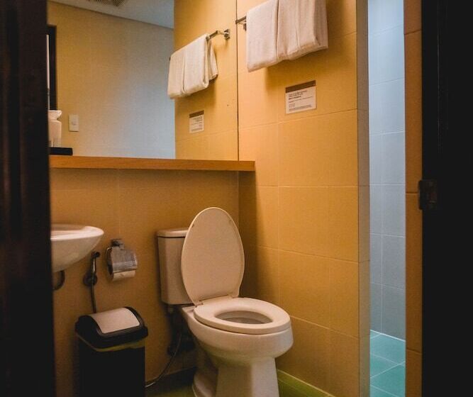 هتل Manila Grand Opera