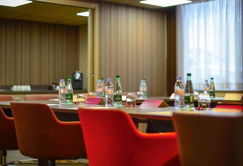 בית מלון כפרי Mercure Poitiers Centre