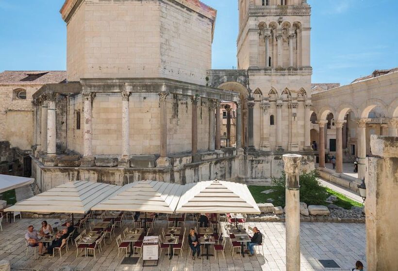 هتل Plr Accommodation