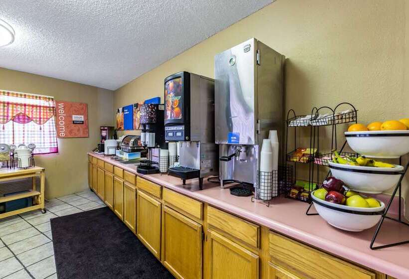 هتل Quality Inn