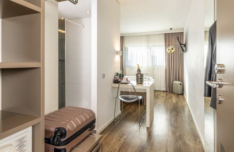 هتل Plaza Inn Graz