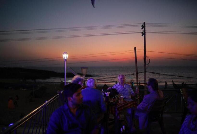 בית מלון כפרי Sea Face