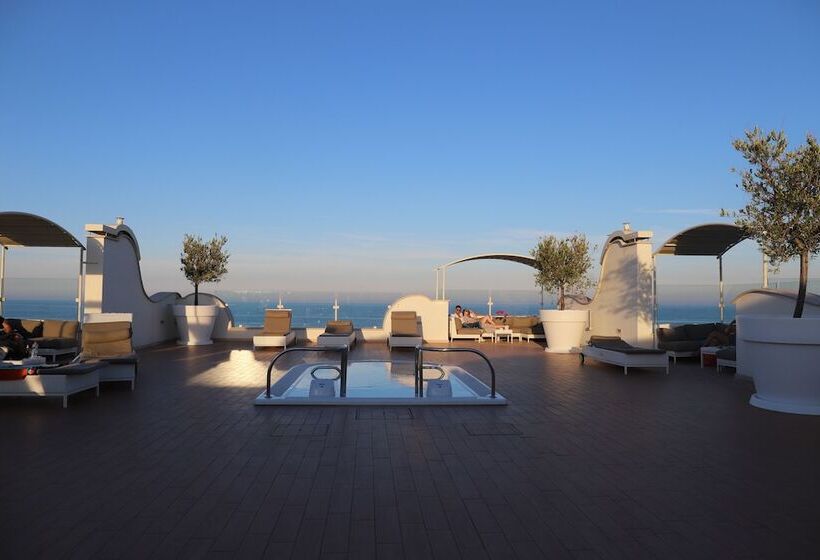 هتل Smeraldo Suites & Spa