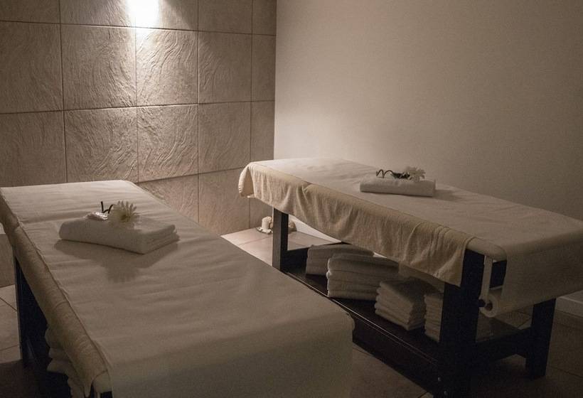 هتل Smeraldo Suites & Spa