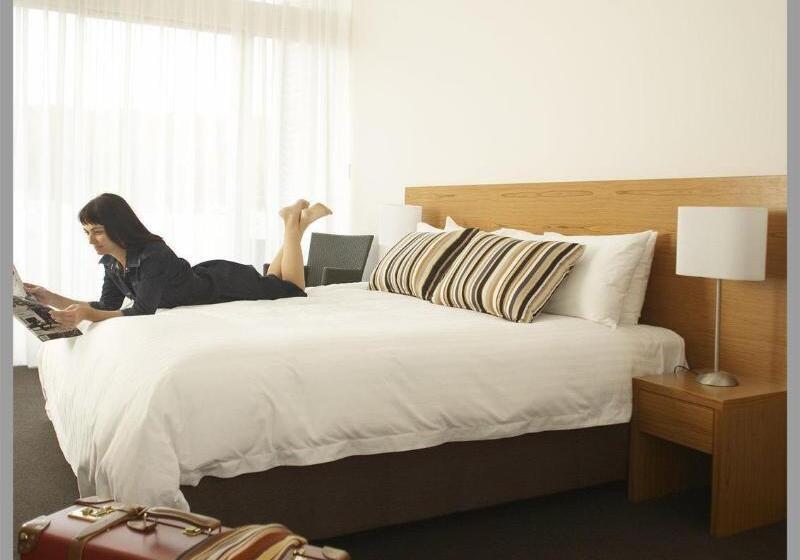 فندق Smiths Beach Resort