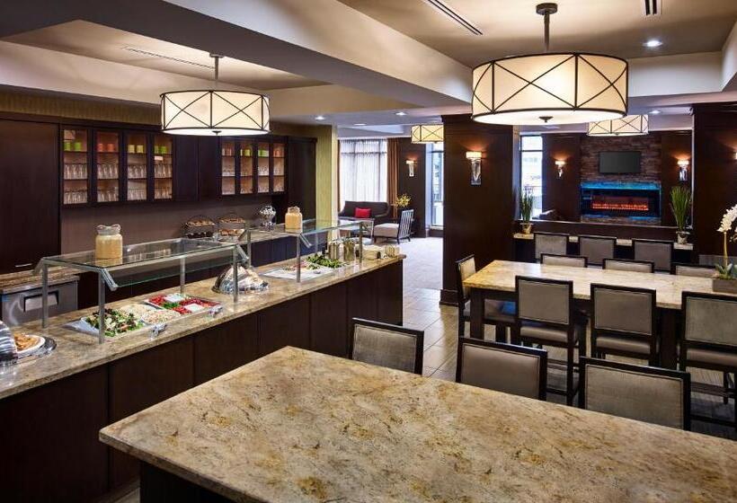 هتل Staybridge Suites Hamilton Downtown, An Ihg