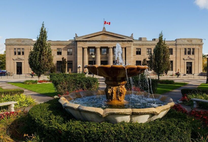 هتل Staybridge Suites Hamilton Downtown, An Ihg