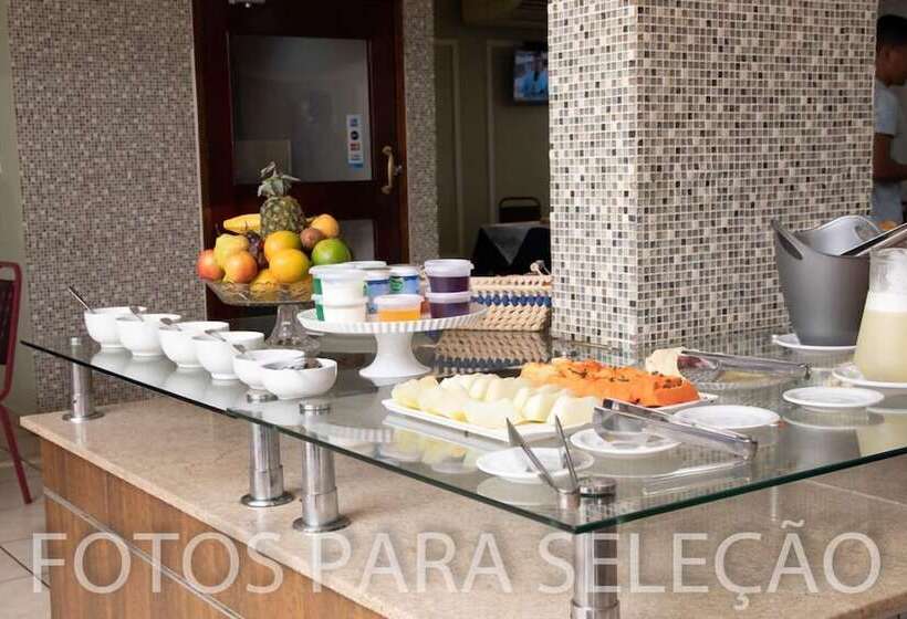 ホテル Victoria Plaza