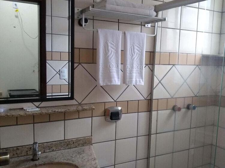 ホテル Victoria Plaza