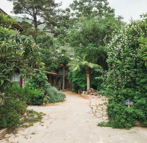هاستل Kadir S Top Tree Houses