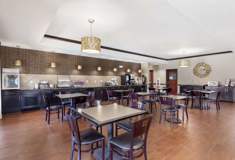 هتل Best Western Plus Classic Inn And Suites