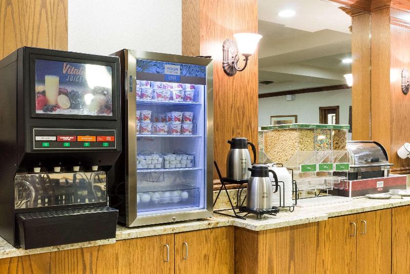 هتل Comfort Inn & Suites