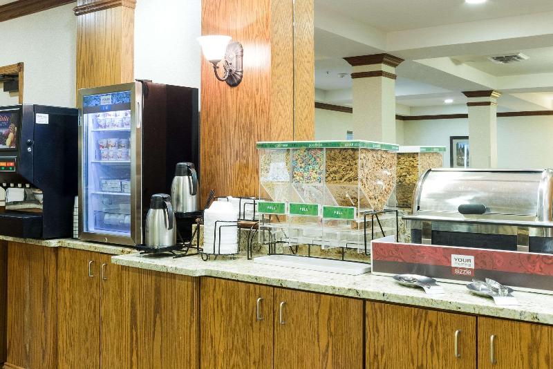 هتل Comfort Inn & Suites