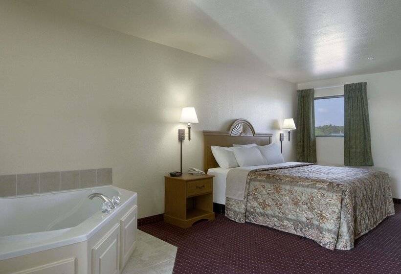 בית מלון כפרי Days Inn By Wyndham Centre