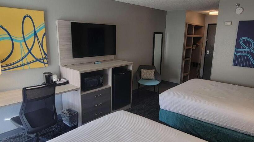 فندق Best Western Doswell