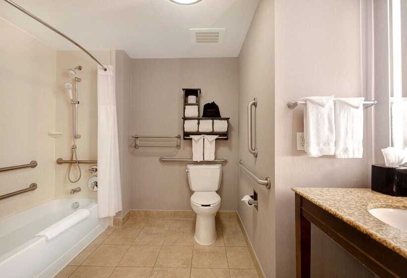 בית מלון כפרי Hampton Inn & Suites San Luis Obispo