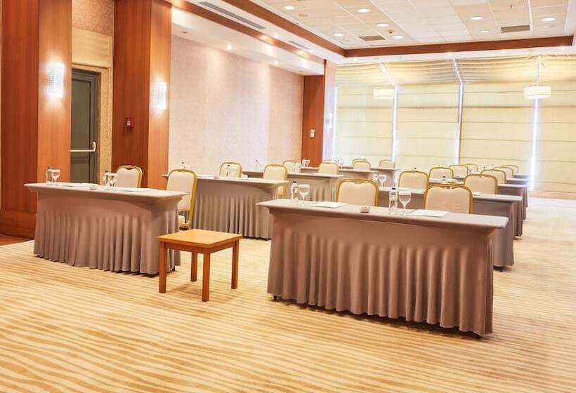 هتل Park Dedeman Denizli