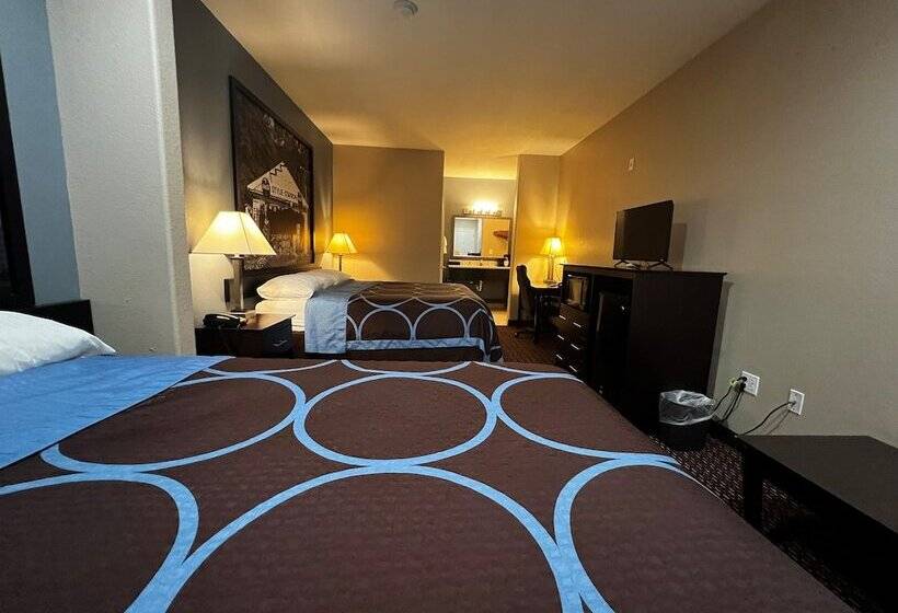 هتل Super 8 By Wyndham Center