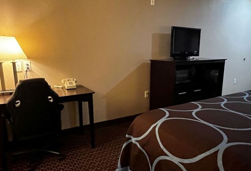 هتل Super 8 By Wyndham Center