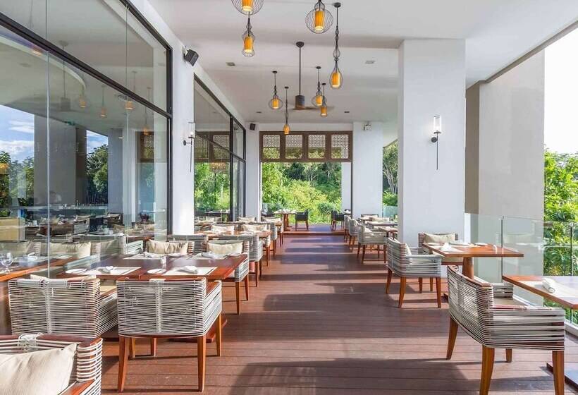 هتل Avista Hideaway Phuket Patong   Mgallery
