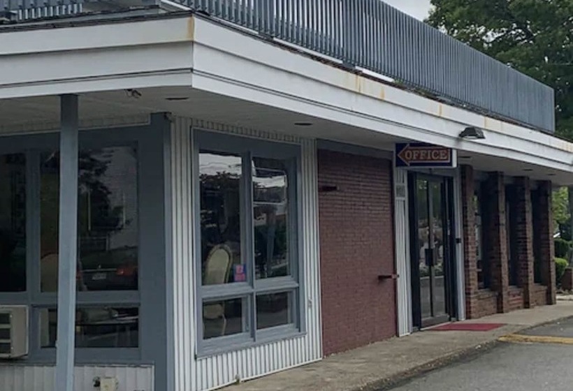 هتل Brentwood Motor Inn