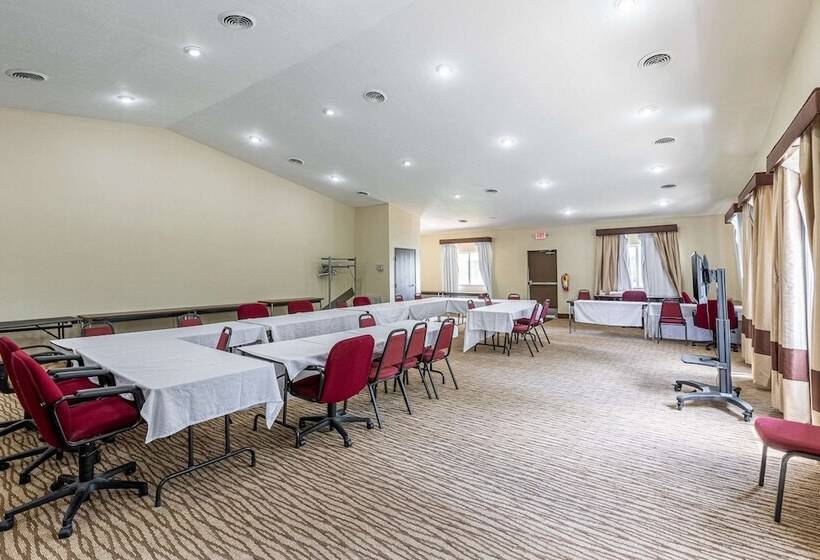 호텔 Comfort Inn & Suites Fairborn Near Wright Patterson Afb