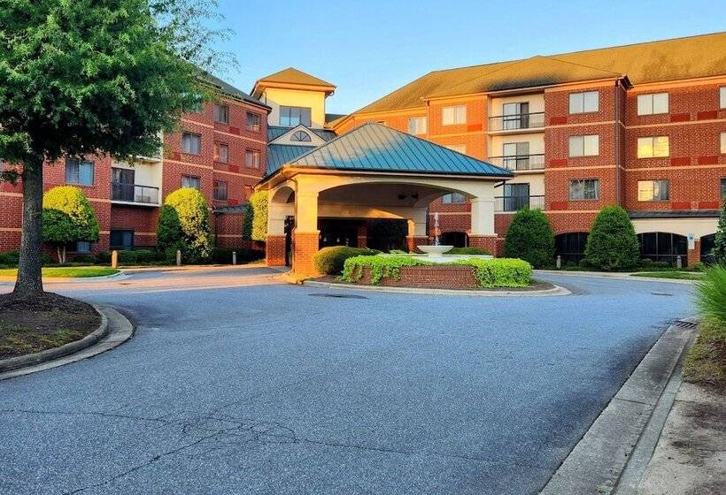 هتل Courtyard By Marriott Hickory