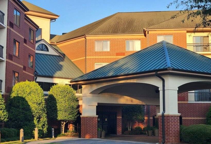 هتل Courtyard By Marriott Hickory