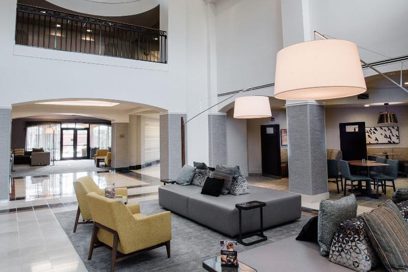 هتل Courtyard By Marriott Hickory