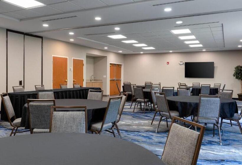 فندق Fairfield Inn & Suites By Marriott Atlanta Stonecrest