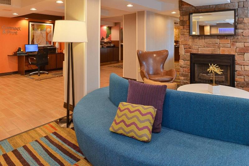 هتل Fairfield Inn & Suites By Marriott Lexington Georgetown/college Inn
