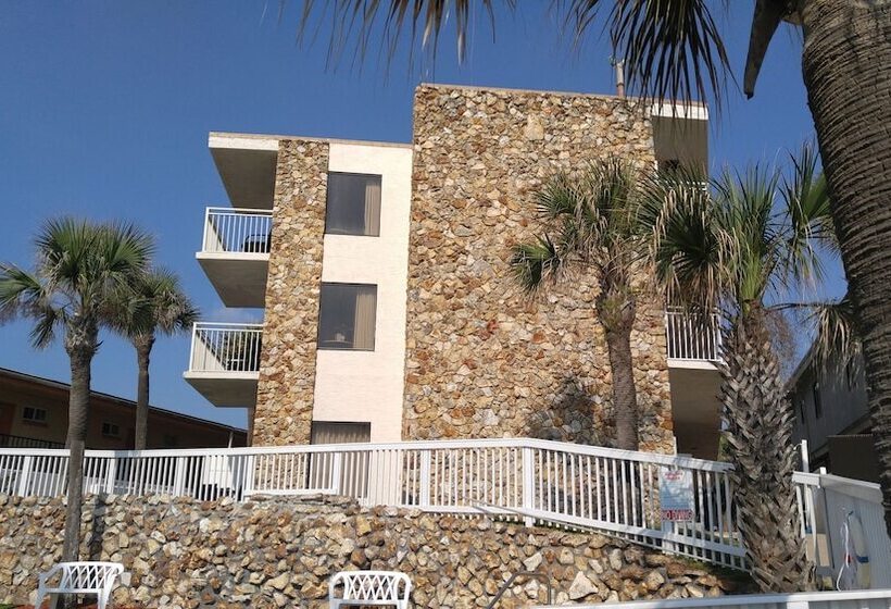فندق Flamingo Inn Beachfront