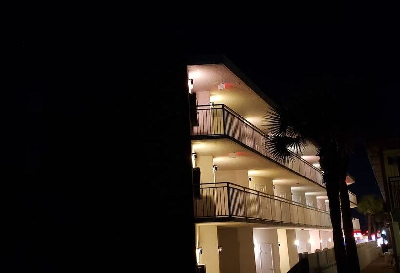 فندق Flamingo Inn Beachfront