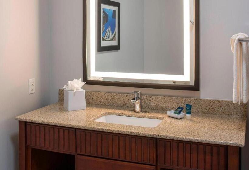 هتل Four Points By Sheraton Houston Hobby Airport