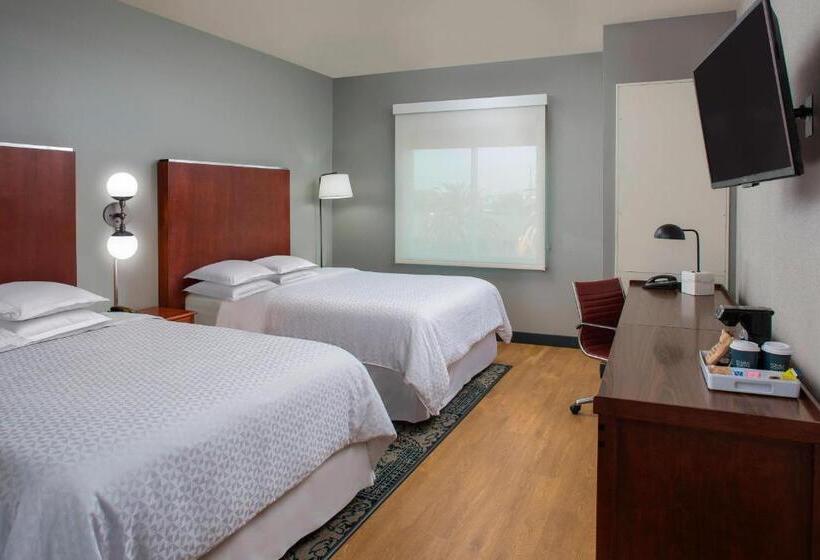 هتل Four Points By Sheraton Houston Hobby Airport