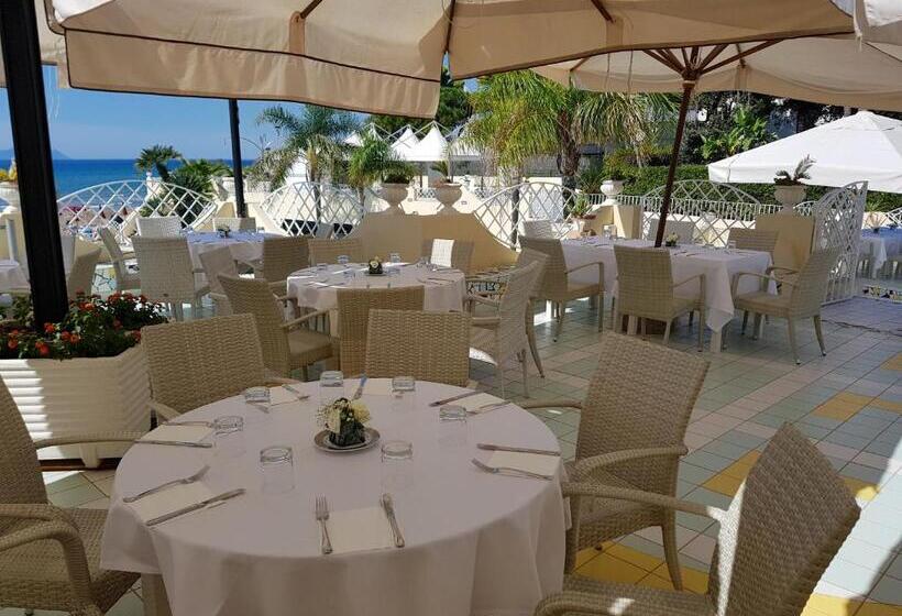 Grand Hotel La Playa