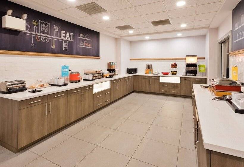 בית מלון כפרי Hampton Inn & Suites Lanett West Point